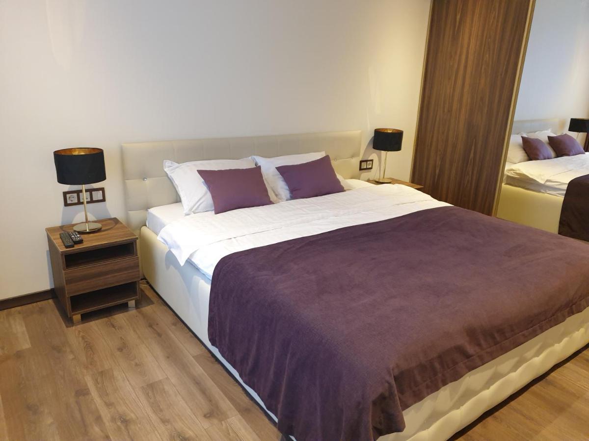 MARBEO 5 star luxury suites - Elkonu Liepāja Exterior foto