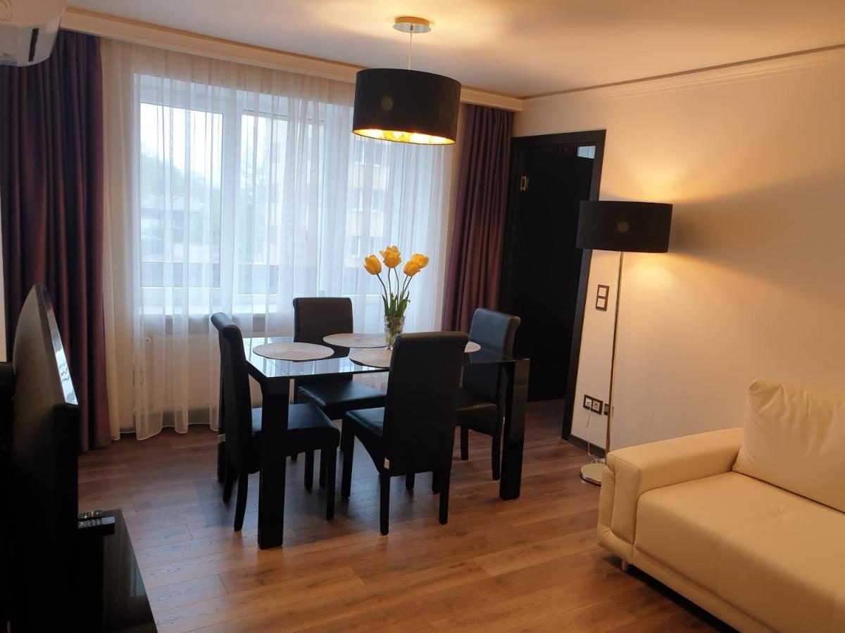 MARBEO 5 star luxury suites - Elkonu Liepāja Exterior foto