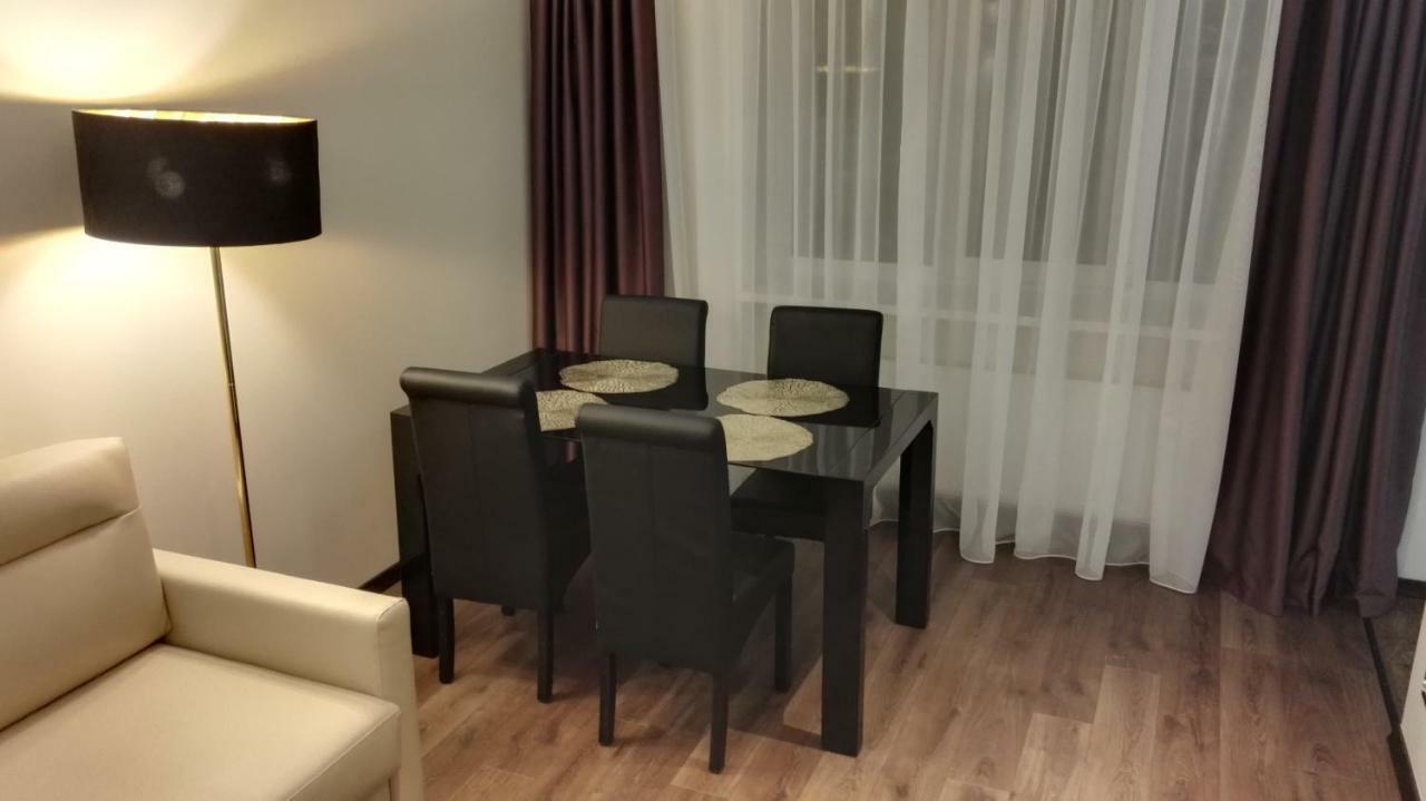 MARBEO 5 star luxury suites - Elkonu Liepāja Exterior foto